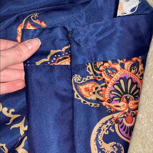 Patterned Skirt - Picture 2 of 3